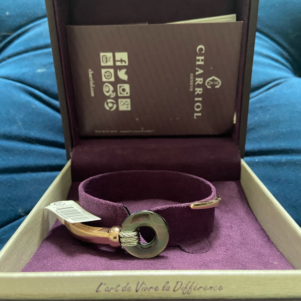 NWT Mother-of-Pearl Two-Tone Bangle Bracelet